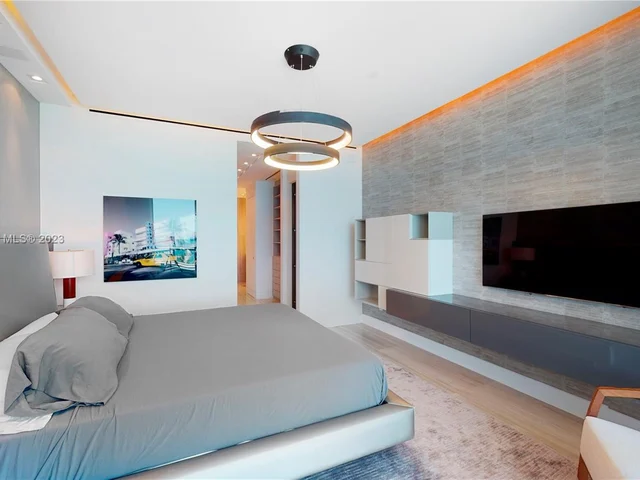 6799 Collins Ave # 405, Miami Beach FL 33141