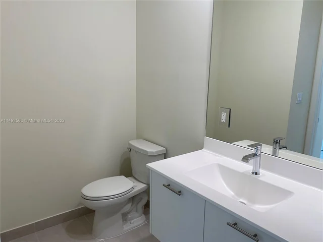 6455 NW 103rd Pl # 303, Doral FL 33178