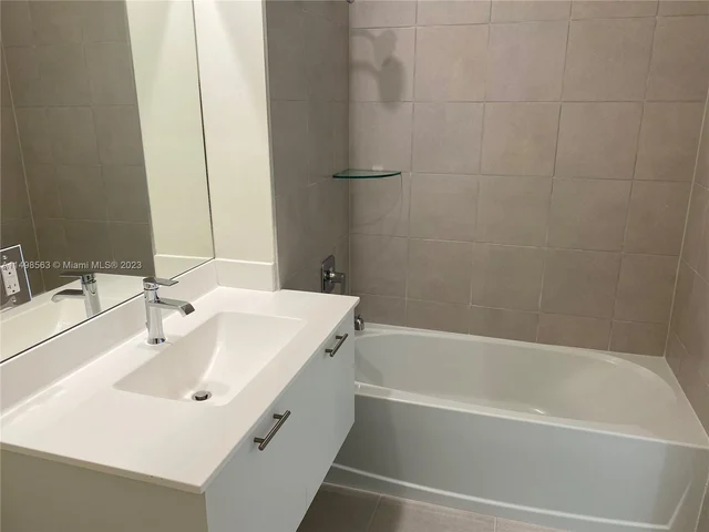 6455 NW 103rd Pl # 303, Doral FL 33178