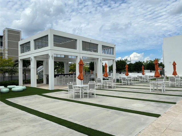 6455 NW 103rd Pl # 303, Doral FL 33178