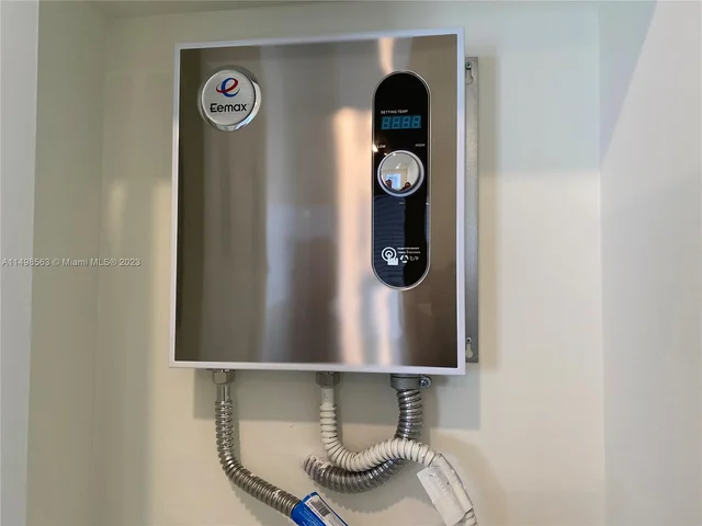 6455 NW 103rd Pl # 303, Doral FL 33178