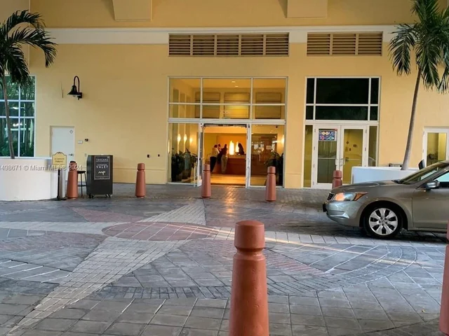 7350 SW 89th St # 1602S, Miami FL 33156