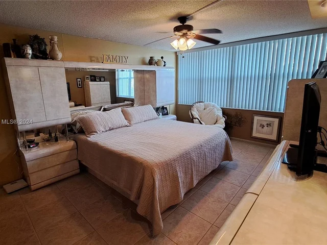 1801 S Ocean Dr # 233, Hallandale Beach FL 33009
