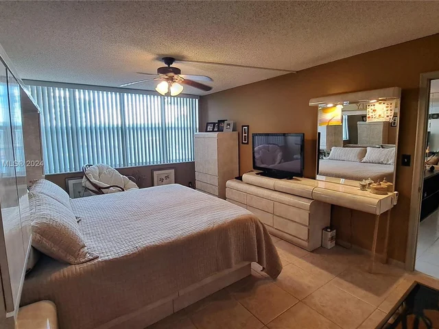 1801 S Ocean Dr # 233, Hallandale Beach FL 33009