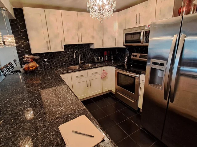 1801 S Ocean Dr # 233, Hallandale Beach FL 33009