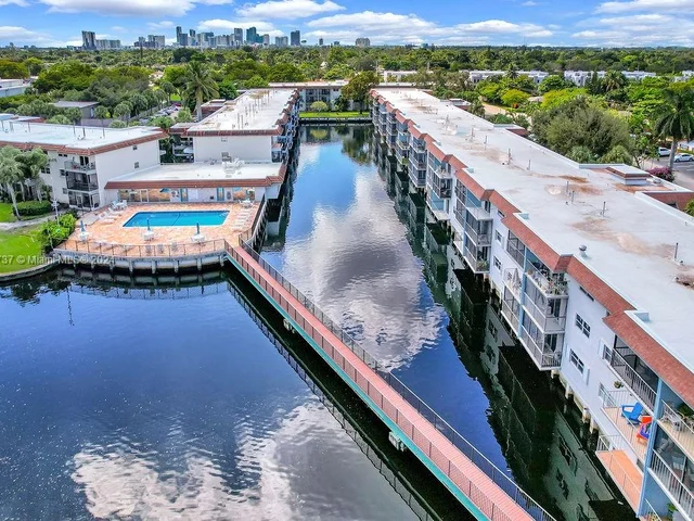 1750 NW 3rd Ter # 306C, Fort Lauderdale FL 33311