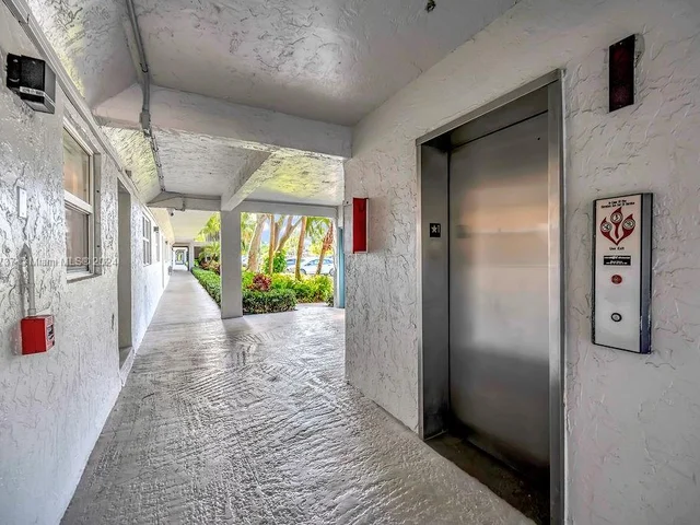 1750 NW 3rd Ter # 306C, Fort Lauderdale FL 33311