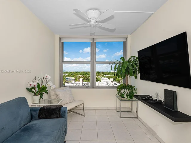 2899 Collins Ave # 1042, Miami Beach FL 33140