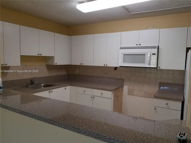 14840 Naranja Lakes Blvd, Homestead FL 33032