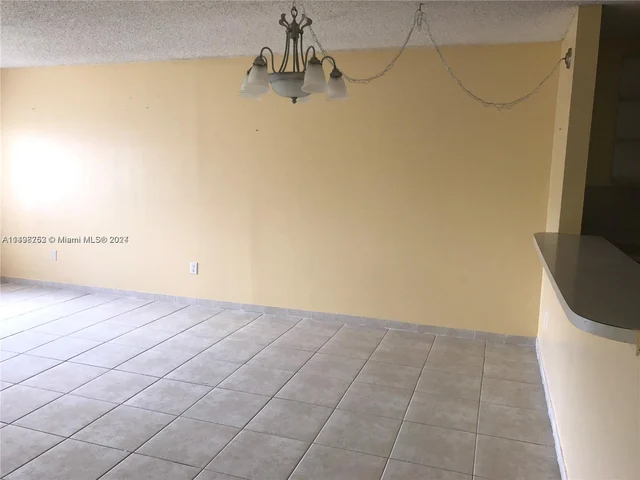 14840 Naranja Lakes Blvd, Homestead FL 33032