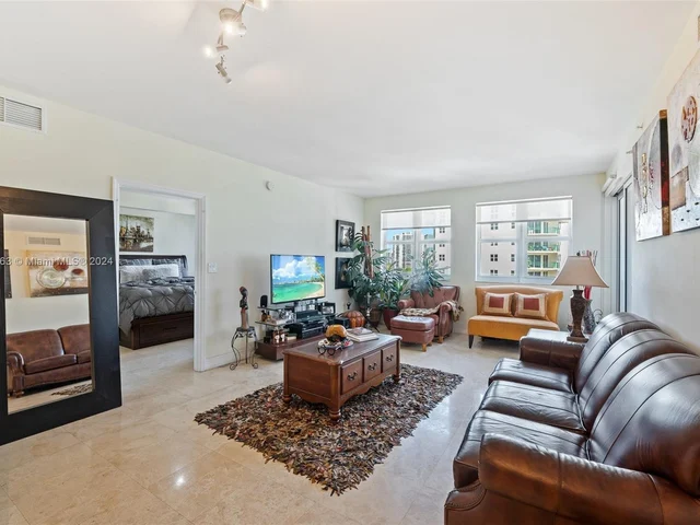 19900 E Country Club Dr # 1018, Aventura FL 33180