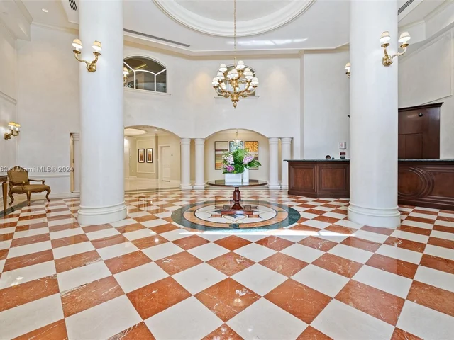 19900 E Country Club Dr # 1018, Aventura FL 33180