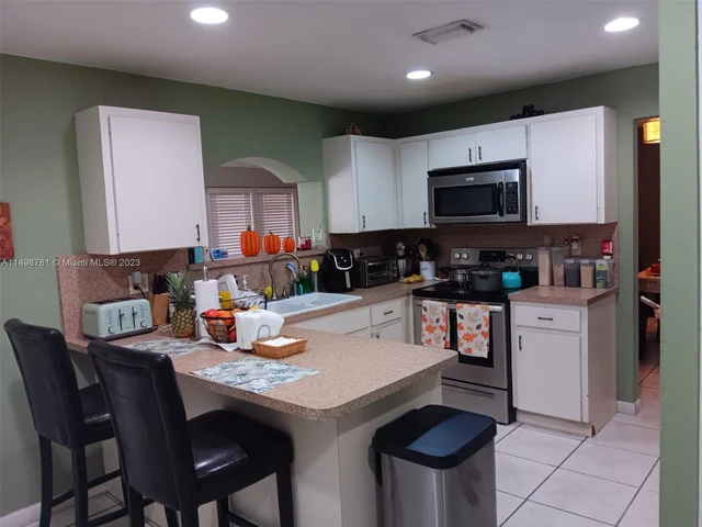 13042 SW 5TH ST, Miami FL 33184