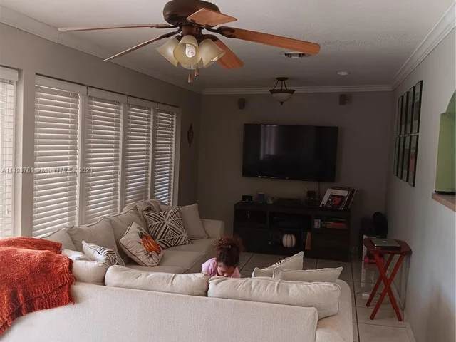 13042 SW 5TH ST, Miami FL 33184