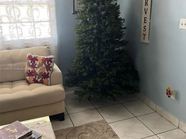 13042 SW 5TH ST, Miami FL 33184