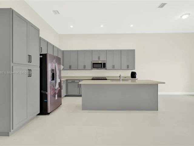 ***** 193rd Ave # 0, Homestead FL 33030