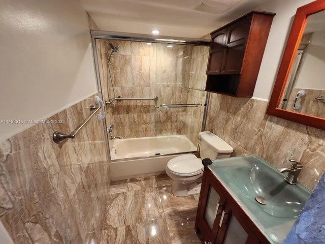 995 SW 84th Ave # 408, Miami FL 33144