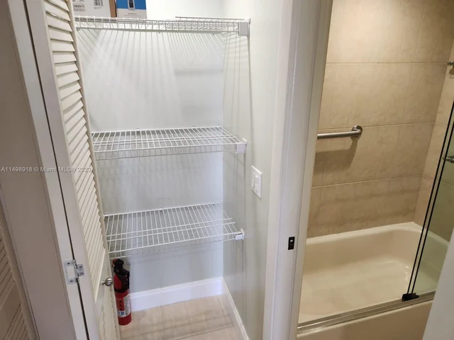 995 SW 84th Ave # 408, Miami FL 33144