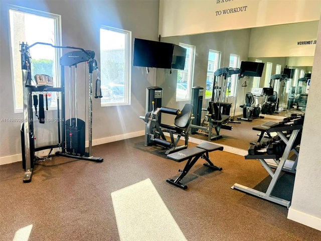 432 NE 4th Ave, Florida City FL 33034