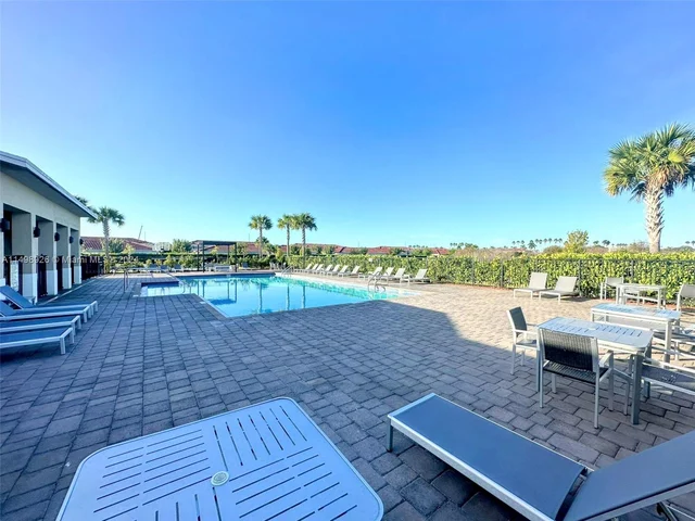 432 NE 4th Ave, Florida City FL 33034