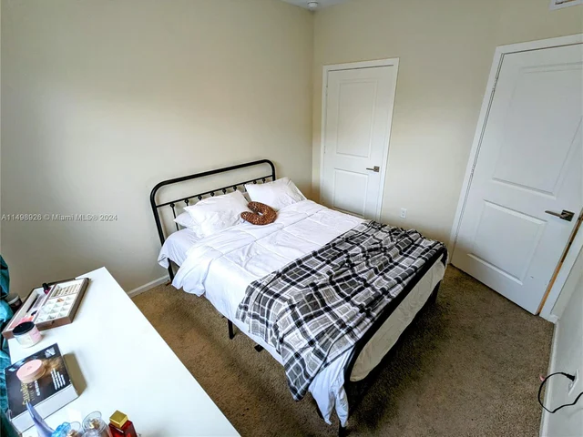 432 NE 4th Ave, Florida City FL 33034