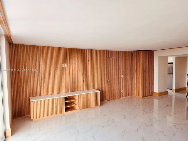 2801 NE 183rd St # 1201W, Aventura FL 33160