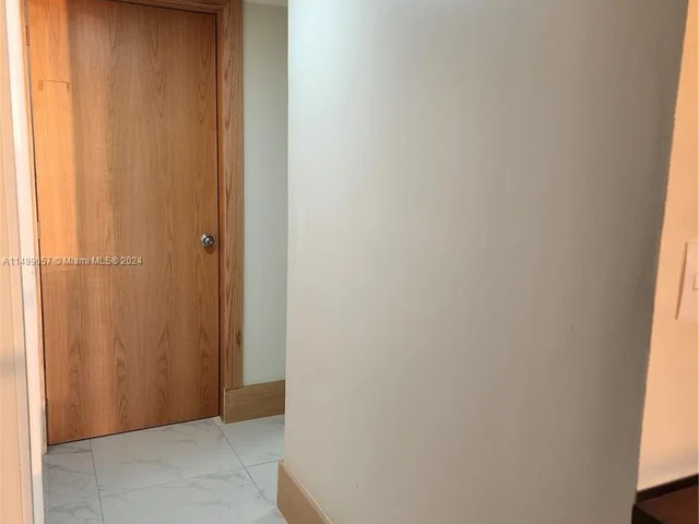 2801 NE 183rd St # 1201W, Aventura FL 33160