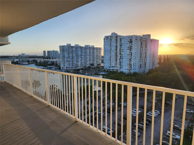 2801 NE 183rd St # 1201W, Aventura FL 33160
