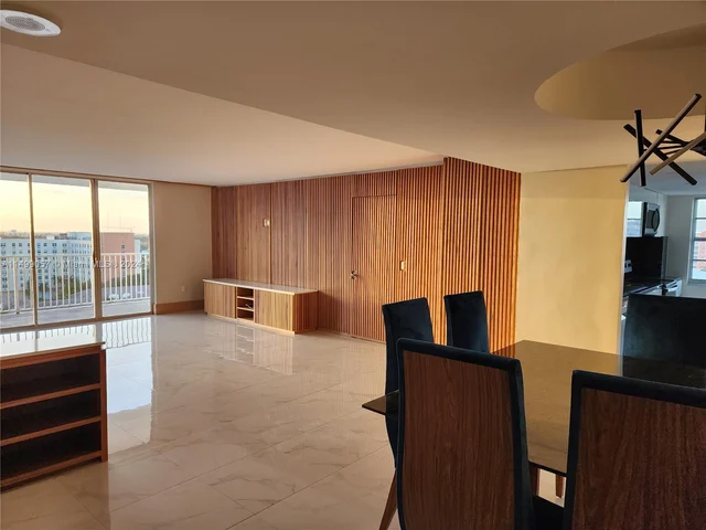 2801 NE 183rd St # 1201W, Aventura FL 33160