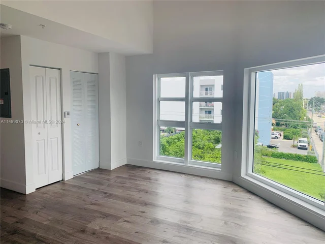 39 NW 7th Ave # 301, Miami FL 33128