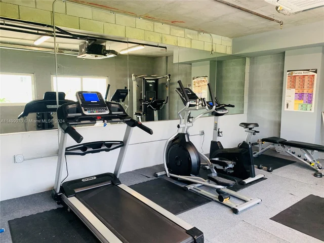 39 NW 7th Ave # 301, Miami FL 33128