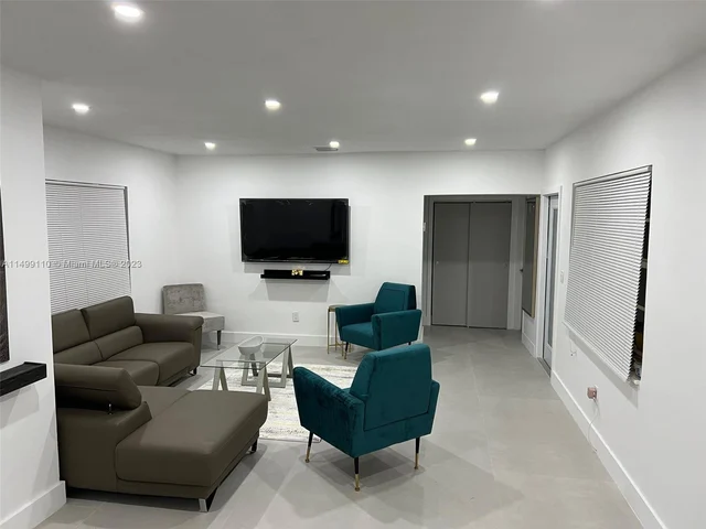 14101 NW 1st Ave, Miami FL 33168