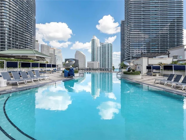 999 SW 1st Ave # 1417, Miami FL 33130