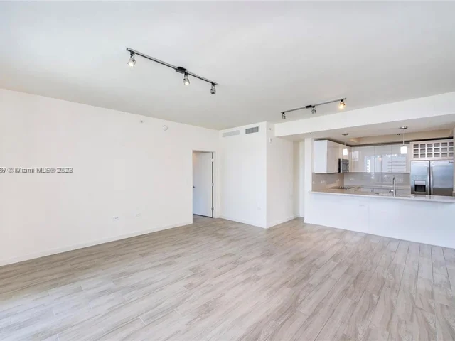 999 SW 1st Ave # 1417, Miami FL 33130