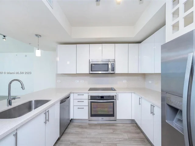 999 SW 1st Ave # 1417, Miami FL 33130