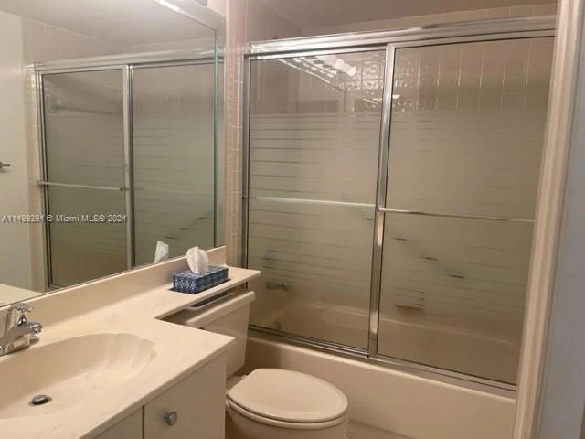 7228 Fairfax Dr # 203, Tamarac FL 33321