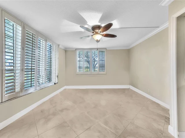 3090 N Course Dr # 106, Pompano Beach FL 33069