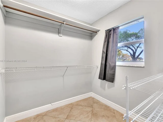 3090 N Course Dr # 106, Pompano Beach FL 33069