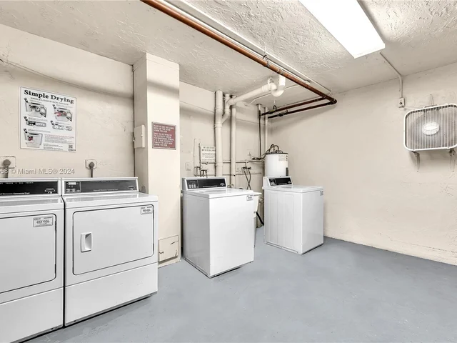 3090 N Course Dr # 106, Pompano Beach FL 33069