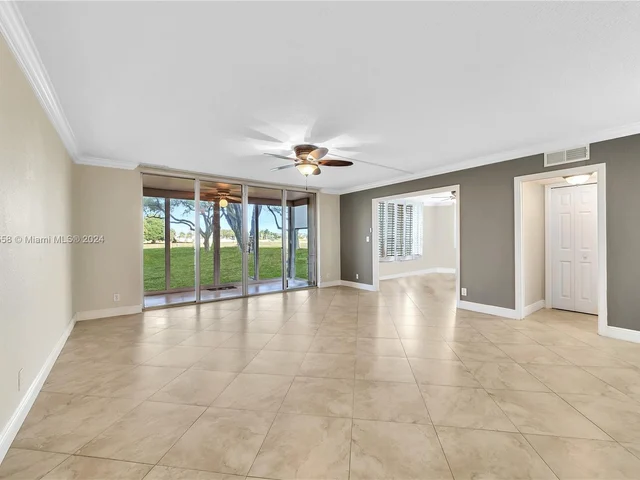 3090 N Course Dr # 106, Pompano Beach FL 33069