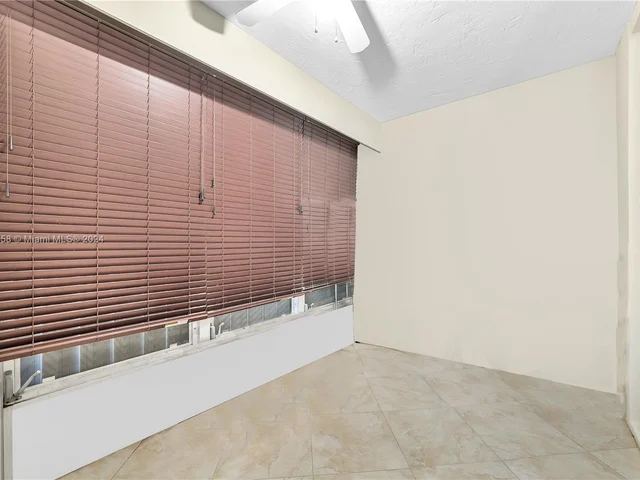 3090 N Course Dr # 106, Pompano Beach FL 33069