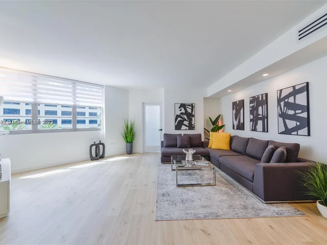 825 Brickell Bay Dr # 548, Miami FL 33131