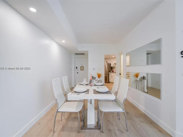 825 Brickell Bay Dr # 548, Miami FL 33131