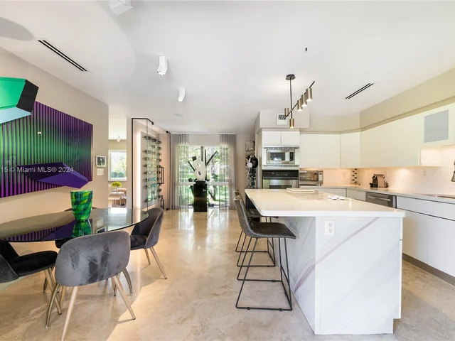 7401 SW 117th St, Pinecrest FL 33156