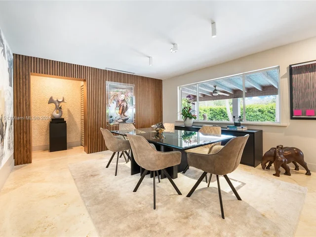 7401 SW 117th St, Pinecrest FL 33156