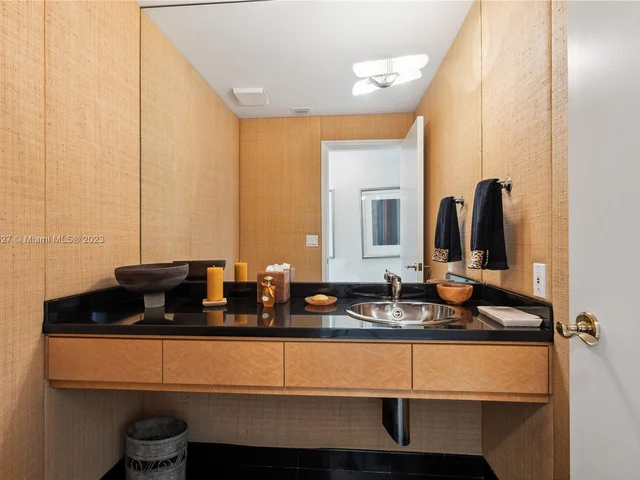 10101 Collins Ave # 20B, Bal Harbour FL 33154