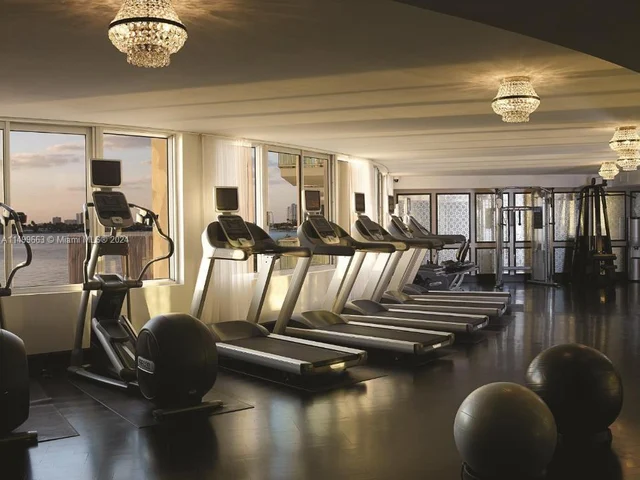 1100 West Ave # 322, Miami Beach FL 33139