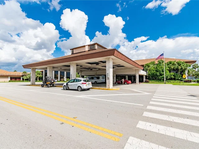 12750 SW 4th Ct # 310J, Pembroke Pines FL 33027