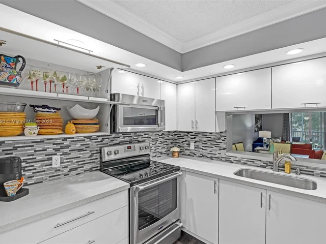 12750 SW 4th Ct # 310J, Pembroke Pines FL 33027