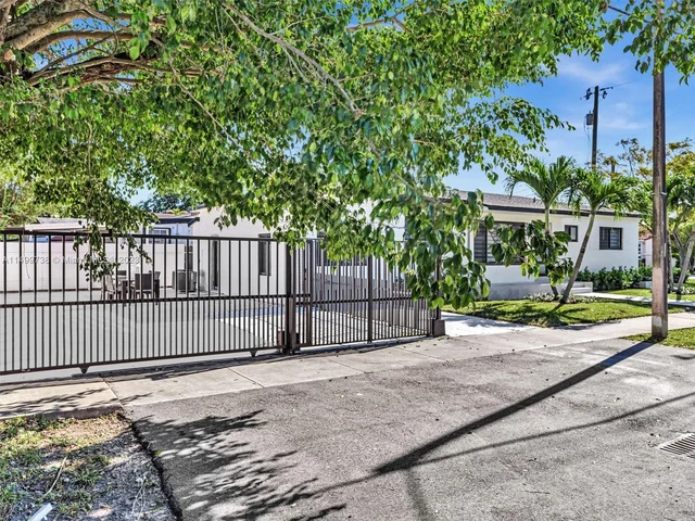 1937 SW 16th Ave, Miami FL 33145